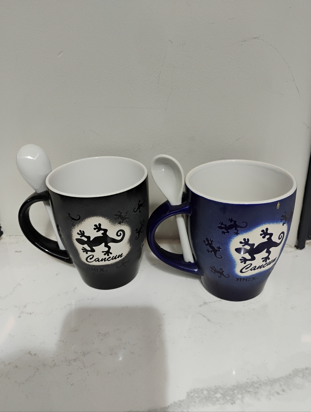 Cancun Mexico Set Of 2 Coffee Tea Mugs With Spoons 1 Blue 1 Gray